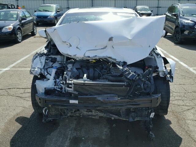 5NPDH4AE2DH404096 - 2013 HYUNDAI ELANTRA GL WHITE photo 9