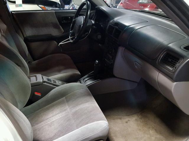 JF1SF65561H764619 - 2001 SUBARU FORESTER S WHITE photo 5