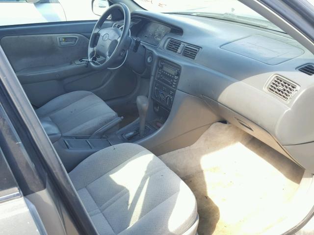 4T1BG22K71U113318 - 2001 TOYOTA CAMRY CE GRAY photo 5