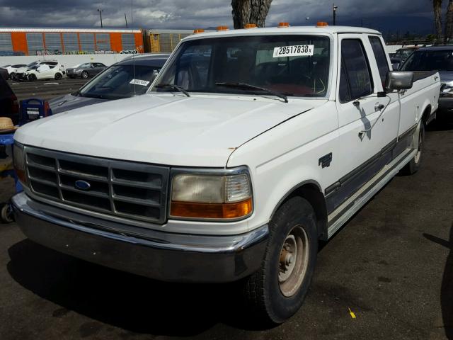 1FTHX25F6TEA53252 - 1996 FORD F250 WHITE photo 2