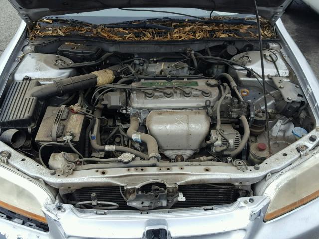 3HGCG6659YG703295 - 2000 HONDA ACCORD LX SILVER photo 7