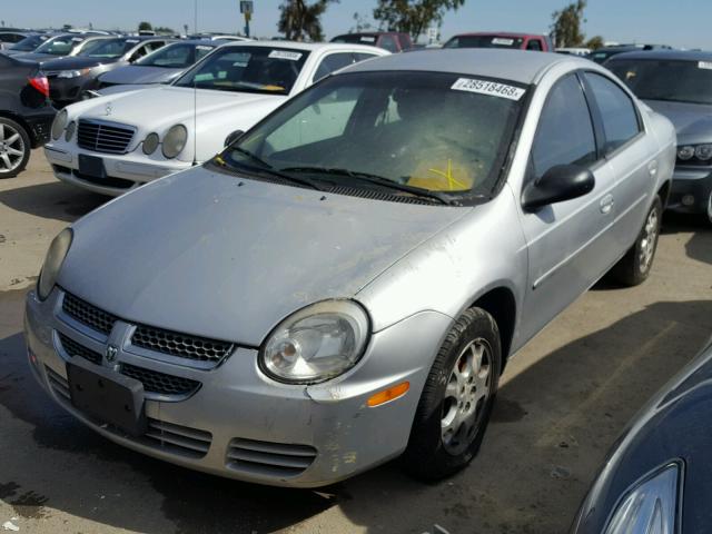 1B3ES56C05D258227 - 2005 DODGE NEON SXT SILVER photo 2