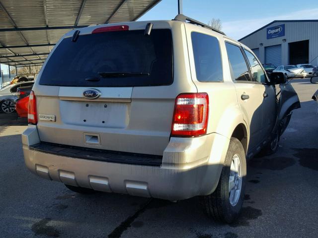 1FMCU0D71CKC67998 - 2012 FORD ESCAPE XLT GOLD photo 4