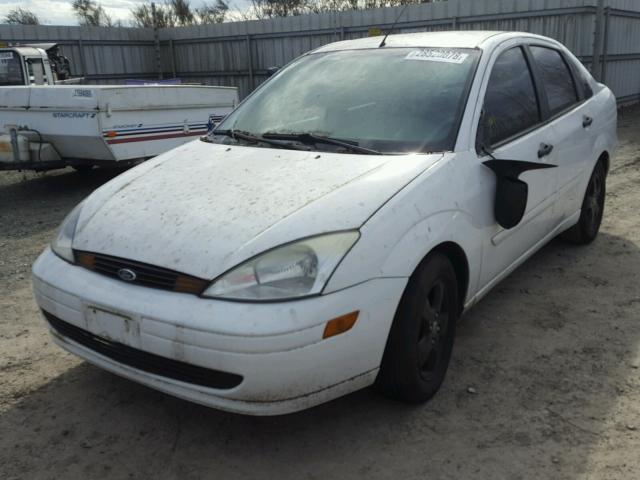 1FAFP34P92W238482 - 2002 FORD FOCUS SE WHITE photo 2