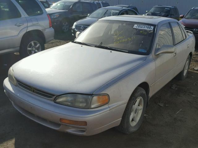 4T1SK12E0SU639519 - 1995 TOYOTA CAMRY LE TAN photo 2