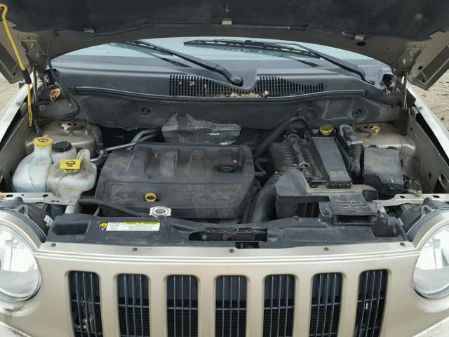 1J4FF47B89D113217 - 2009 JEEP COMPASS SP GOLD photo 7