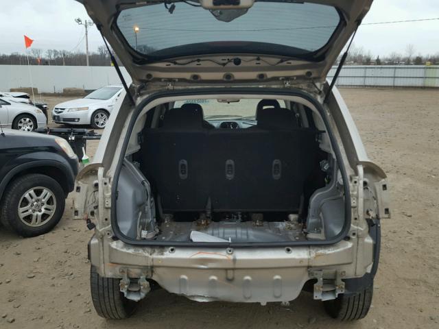 1J4FF47B89D113217 - 2009 JEEP COMPASS SP GOLD photo 9