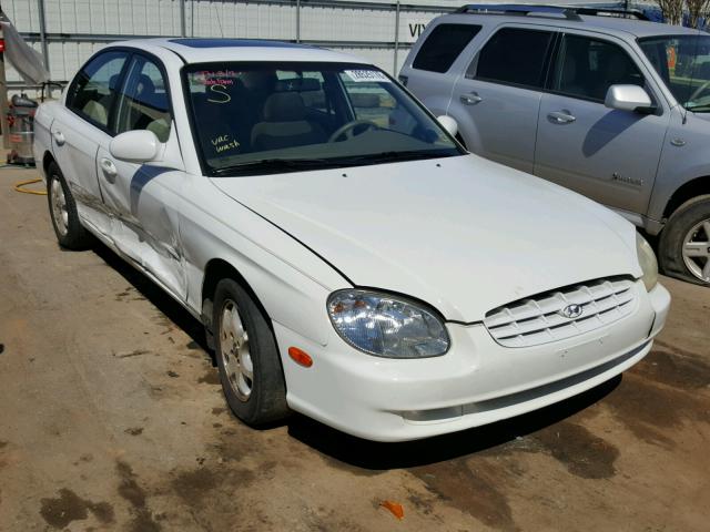 KMHWF35V9YA325021 - 2000 HYUNDAI SONATA GLS WHITE photo 1