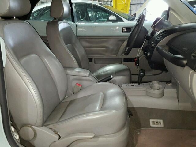 3VWCM31Y45M300312 - 2005 VOLKSWAGEN NEW BEETLE 蓝色 照片 5