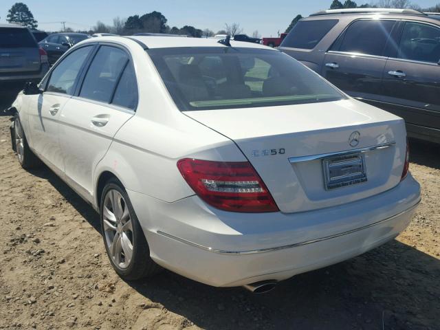 WDDGF4HB6CA624707 - 2012 MERCEDES-BENZ C 250 WHITE photo 3