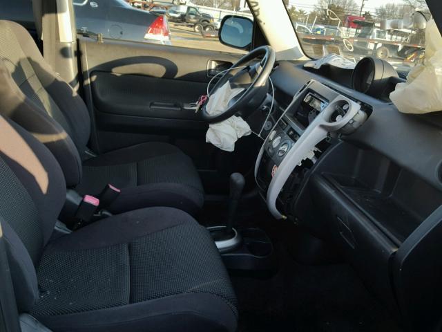 JTLKT324950195383 - 2005 TOYOTA SCION XB GREEN photo 5