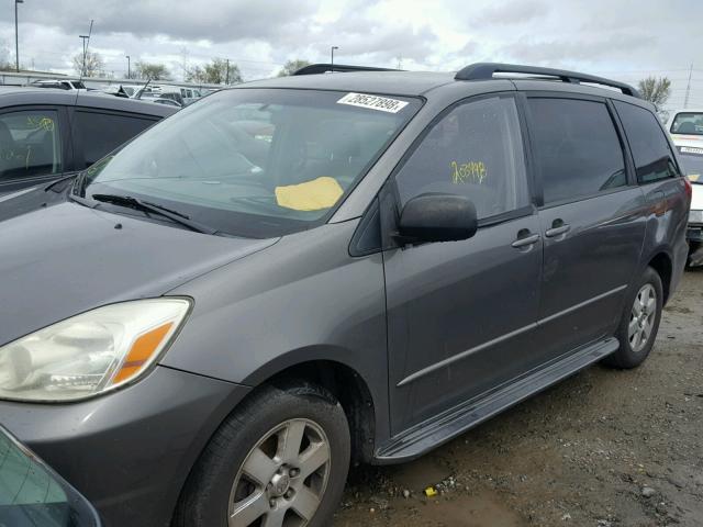 5TDZA23C75S246909 - 2005 TOYOTA SIENNA CE GRAY photo 2