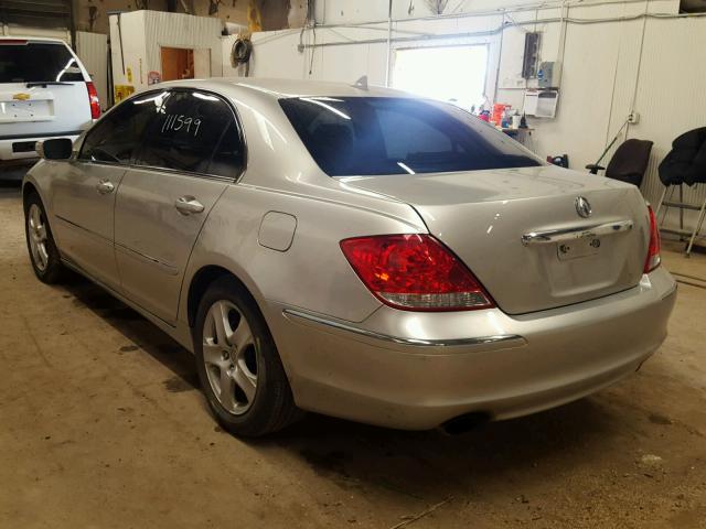 JH4KB16565C015005 - 2005 ACURA RL SILVER photo 3