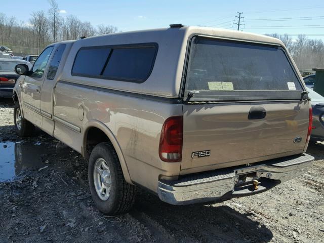 1FTZX1860WNA42990 - 1998 FORD F150 BEIGE photo 3