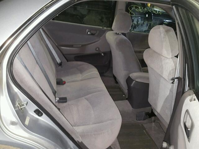 1HGCF86601A038900 - 2001 HONDA ACCORD VAL SILVER photo 6