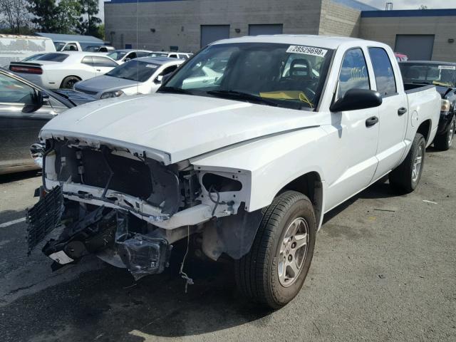 1D7HE48N56S588802 - 2006 DODGE DAKOTA QUA WHITE photo 2