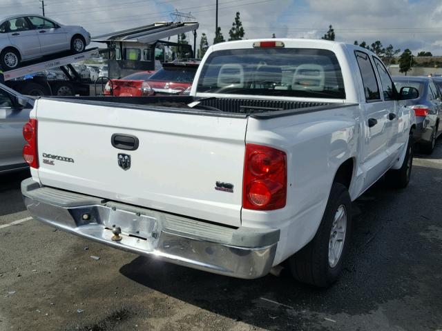 1D7HE48N56S588802 - 2006 DODGE DAKOTA QUA WHITE photo 4