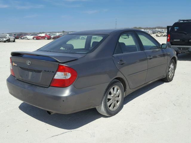 4T1BE32K23U750776 - 2003 TOYOTA CAMRY LE GRAY photo 4