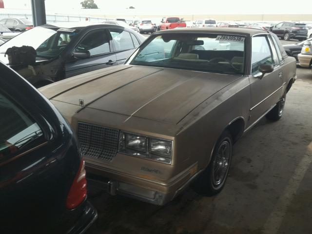 1G3GM47Y3FR391302 - 1985 OLDSMOBILE CUTLASS SU GOLD photo 2