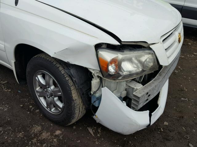 JTEEP21A540038264 - 2004 TOYOTA HIGHLANDER WHITE photo 9