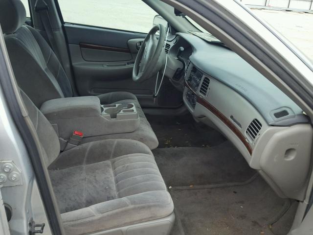 2G1WF52E339168569 - 2003 CHEVROLET IMPALA SILVER photo 5