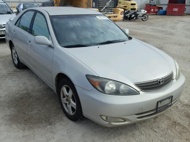 JTDBF32K820065625 - 2002 TOYOTA CAMRY LE GRAY photo 1