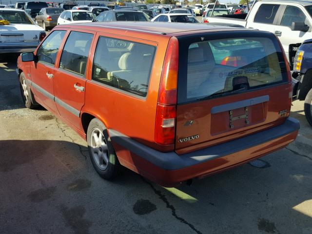 YV1LW553XS2146449 - 1995 VOLVO 850 BASE RED photo 3