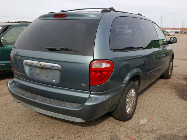 2C4GP44R05R513028 - 2005 CHRYSLER TOWN & COU BLUE photo 4