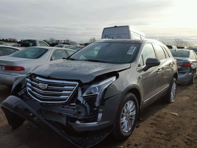 1GYKNARS1HZ303603 - 2017 CADILLAC XT5 GRAY photo 2