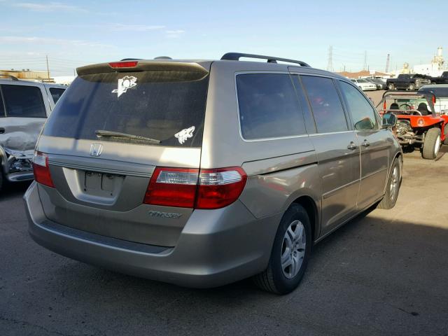 5FNRL38725B115516 - 2005 HONDA ODYSSEY EX GOLD photo 4