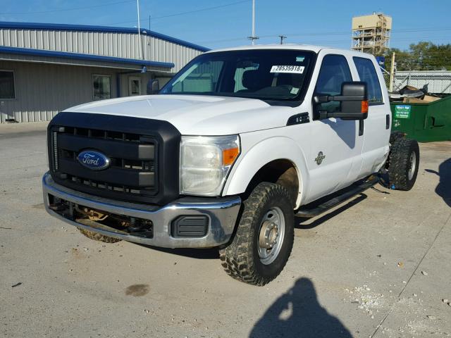 1FT7W2BT4DEA05338 - 2013 FORD F250 SUPER WHITE photo 2