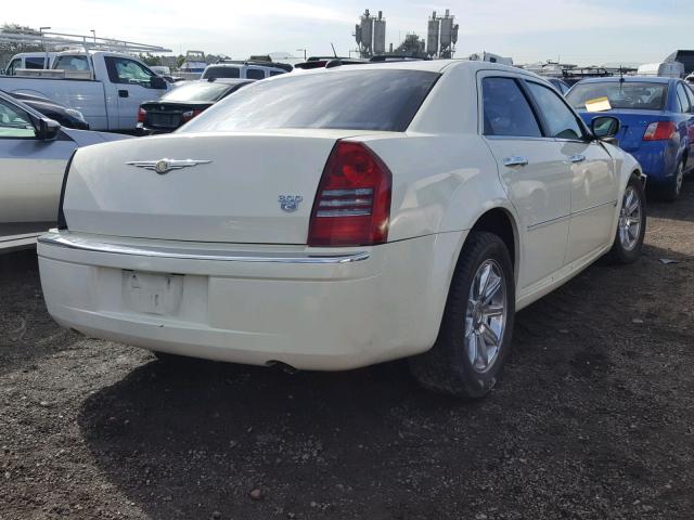 2C3JA63H05H666899 - 2005 CHRYSLER 300C CREAM photo 4