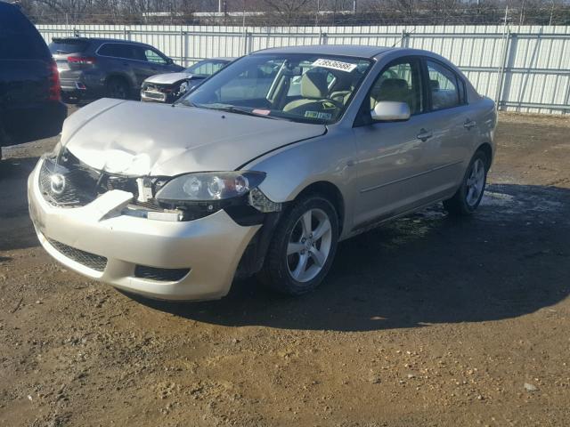 JM1BK12F961460416 - 2006 MAZDA 3 I GOLD photo 2