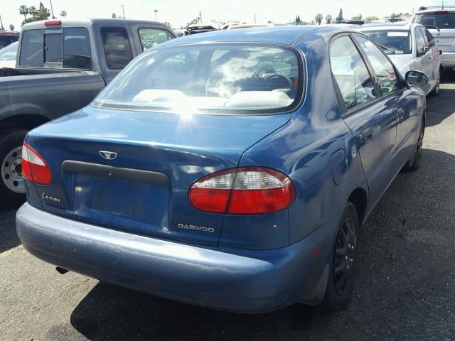 KLATA5262XB436086 - 1999 DAEWOO LANOS S BLUE photo 4