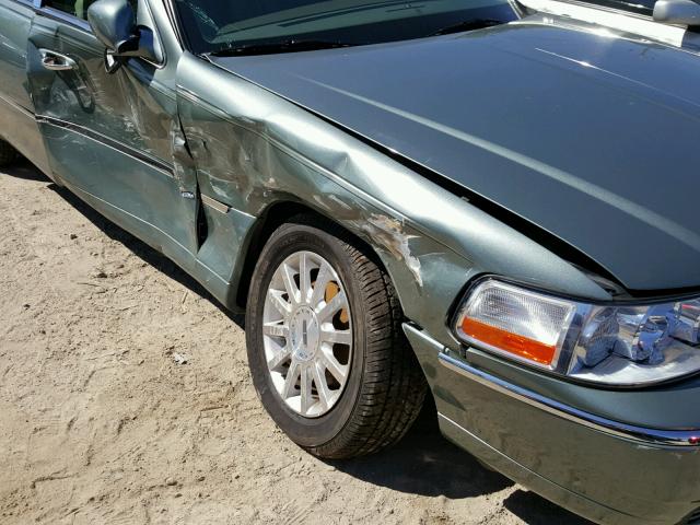 1LNHM81V66Y611415 - 2006 LINCOLN TOWN CAR S GREEN photo 9