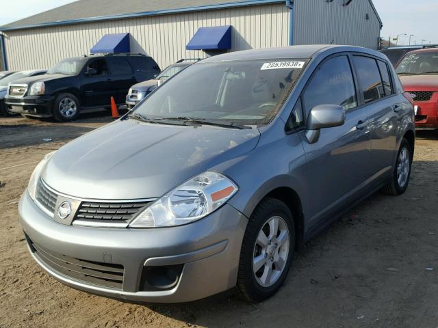 3N1BC13E47L450361 - 2007 NISSAN VERSA S SILVER photo 2