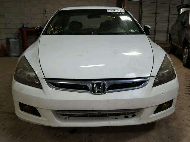 1HGCM56377A064039 - 2007 HONDA ACCORD SE WHITE photo 9