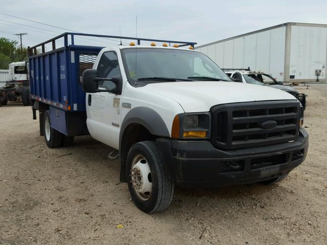 1FDXF46P45EA16880 - 2005 FORD F450 SUPER WHITE photo 1