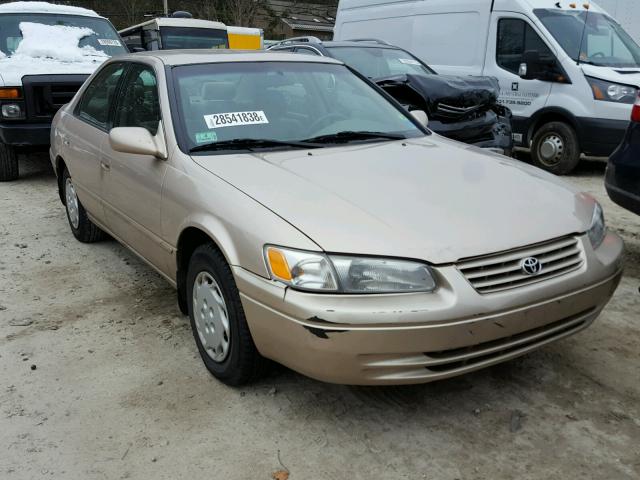 4T1BG22K2WU855858 - 1998 TOYOTA CAMRY CE TAN photo 1