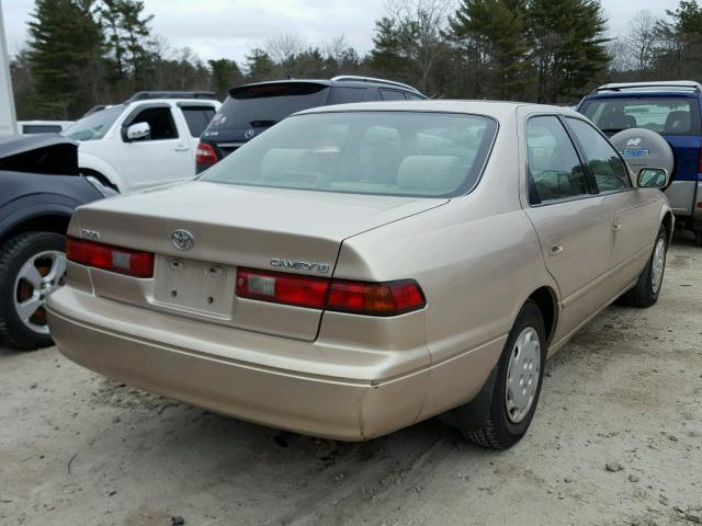 4T1BG22K2WU855858 - 1998 TOYOTA CAMRY CE TAN photo 4