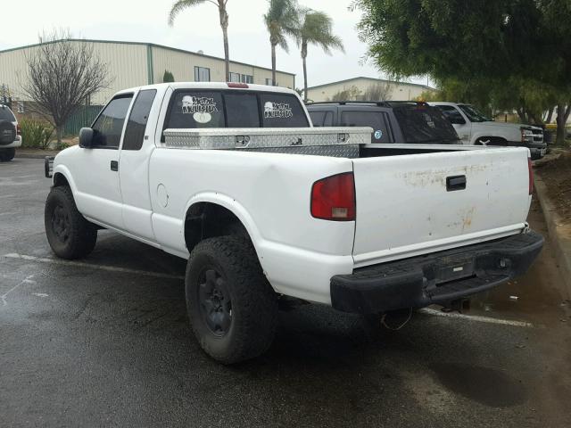 1GCCT19W628186133 - 2002 CHEVROLET S TRUCK S1 WHITE photo 3