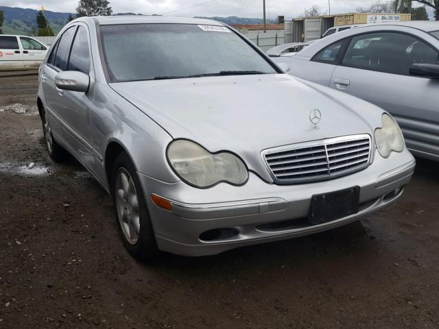 WDBRF64J94F484537 - 2004 MERCEDES-BENZ C 320 SILVER photo 1