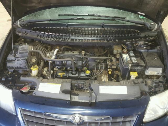 1C4GP45R24B571993 - 2004 CHRYSLER TOWN & COU BLUE photo 7