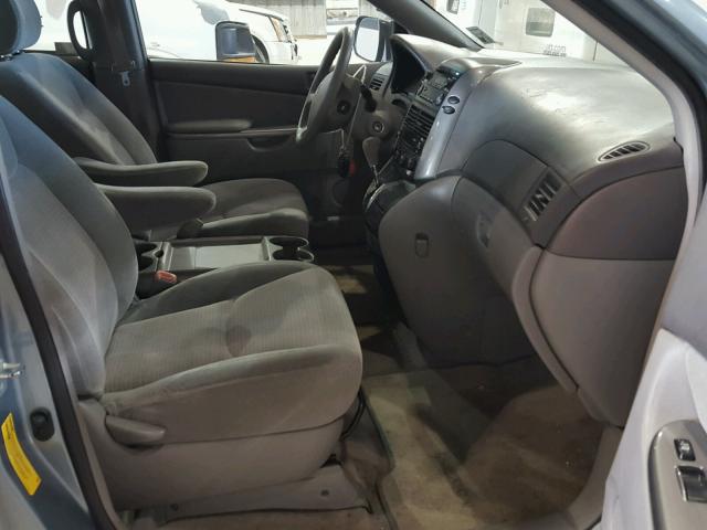 5TDZK23C68S168608 - 2008 TOYOTA SIENNA SILVER photo 5