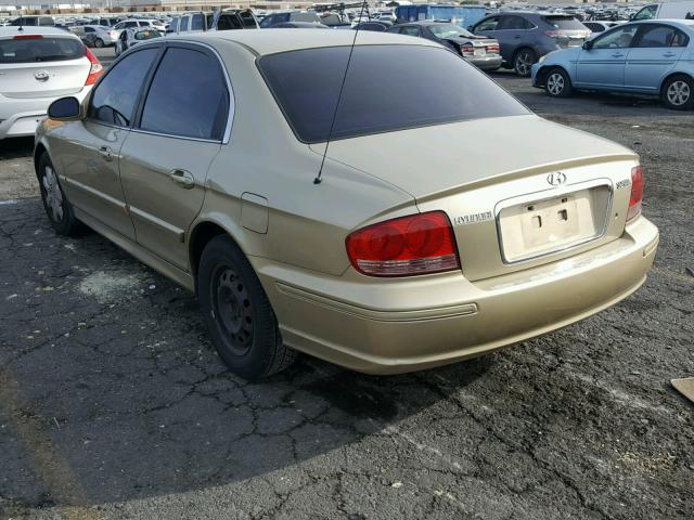 KMHWF25S94A920297 - 2004 HYUNDAI SONATA GL GOLD photo 3