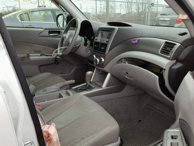 JF2SH6DCXAH805999 - 2010 SUBARU FORESTER 2 WHITE photo 5