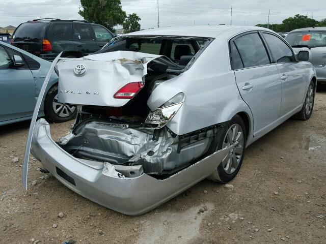 4T1BK36B76U163738 - 2006 TOYOTA AVALON XL SILVER photo 4