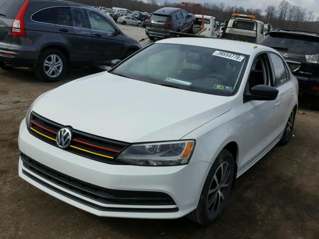 3VWB67AJ7GM351340 - 2016 VOLKSWAGEN JETTA SE WHITE photo 2