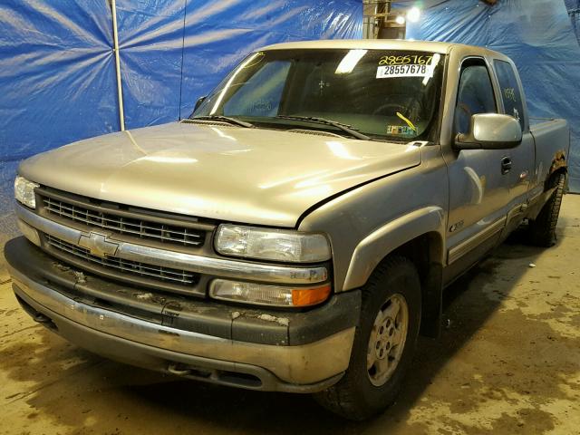 1GCEK19T51E133733 - 2001 CHEVROLET SILVERADO GOLD photo 2