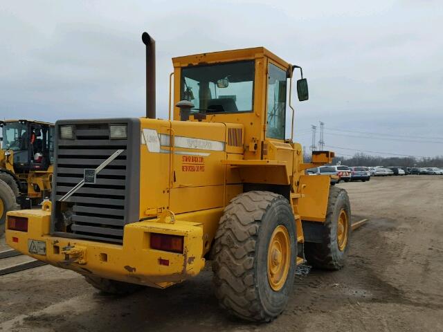 L90CV63534 - 1999 VOLVO L90C YELLOW photo 4